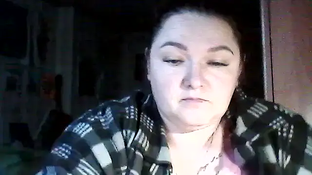 Snapshot of AngelQSky chatting on 30, 11, 2025 AngelQSky online show from 30, 11, 2025