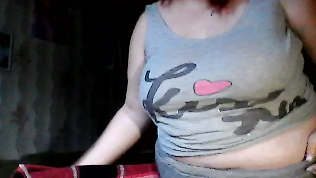 Snapshot of AngelQSky chatting on 4, 12, 2025 AngelQSky online show from 4, 12, 2025