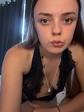 Snapshot of cutietootie02 chatting on 28, 7, 2026 cutietootie02 online show from 28, 7, 2026
