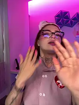 dreamleah  online show from 24, 6, 2026