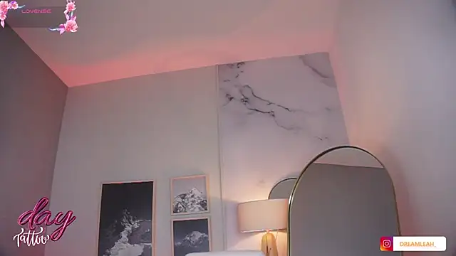 dreamleah  online show from 17, 7, 2026