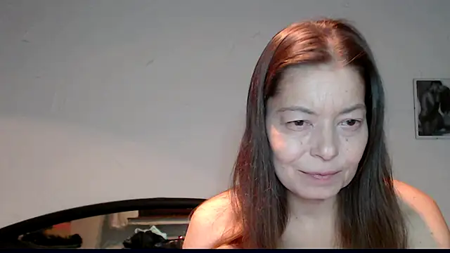 Snapshot of SexySarah177 chatting on 11, 12, 2024 SexySarah177 online show from 11, 12, 2024