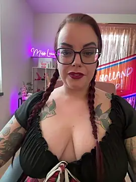 Miss Lucifer6 online show from 14, 6, 2026