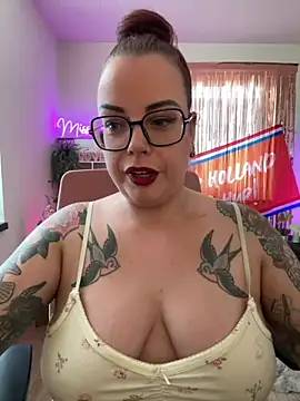 Miss Lucifer6 online show from 28, 6, 2026