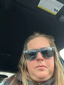 hornykitty1210 online show from 5, 3, 2026