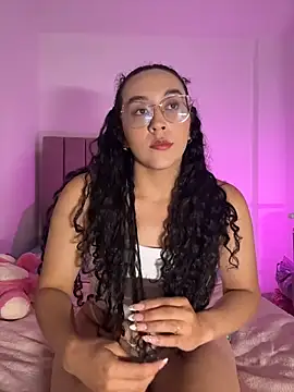 alehia cute online show from 14, 7, 2026