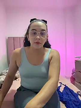 alehia cute online show from 14, 7, 2026