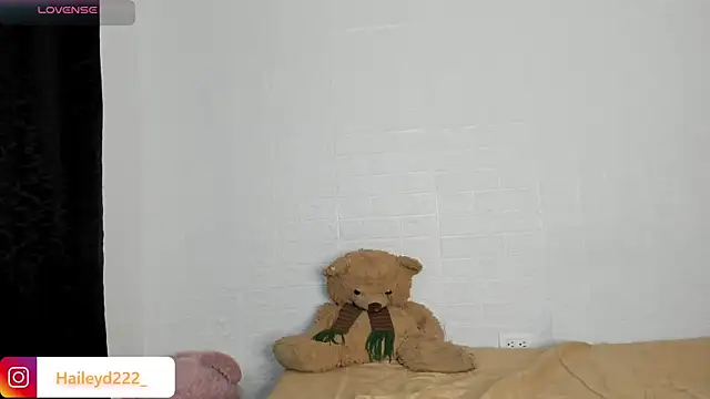 HaileyDuke online show from 20, 6, 2026