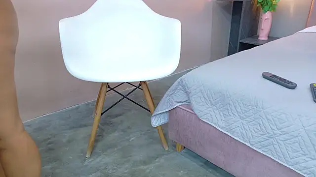 Camila Hill  online show from 19, 2, 2026