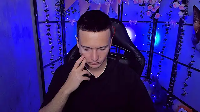 ZackNeal online show from 10, 9, 2025