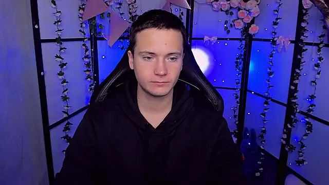 ZackNeal online show from 7, 10, 2025