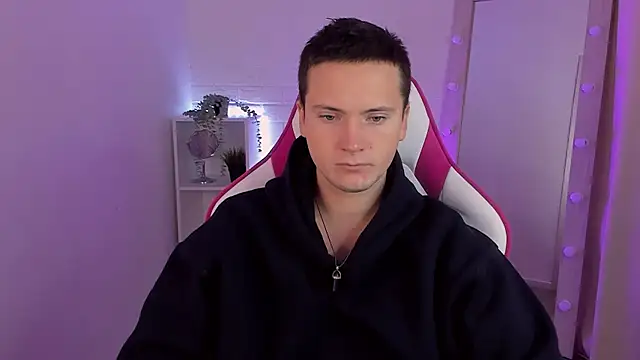 ZackNeal online show from 13, 10, 2025