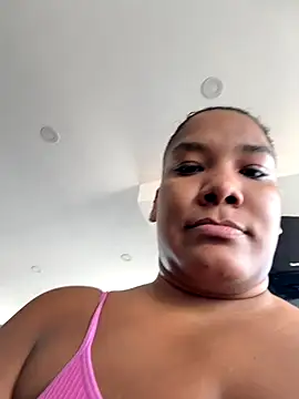 Snapshot of anailynn chatting on 11, 9, 2025 anailynn online show from 11, 9, 2025