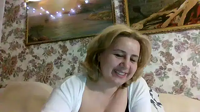 LustyyX online show from 29, 4, 2026