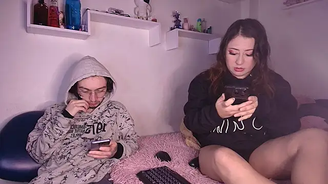 annyharriis online show from 15, 12, 2025