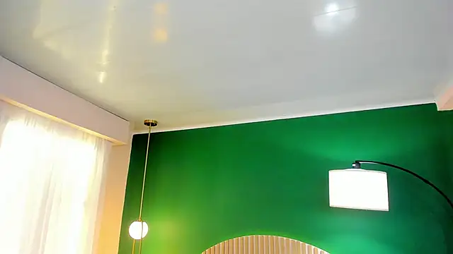 halleylorens online show from 9, 10, 2025