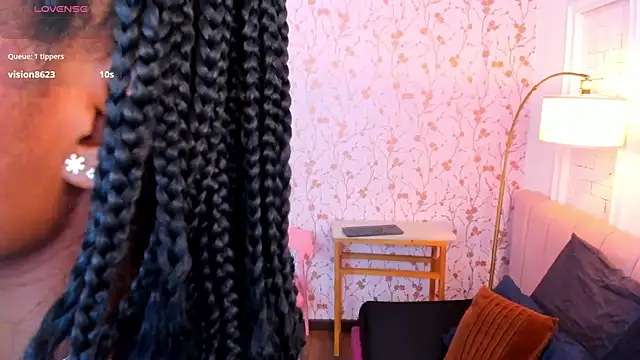 halleylorens online show from 29, 7, 2026