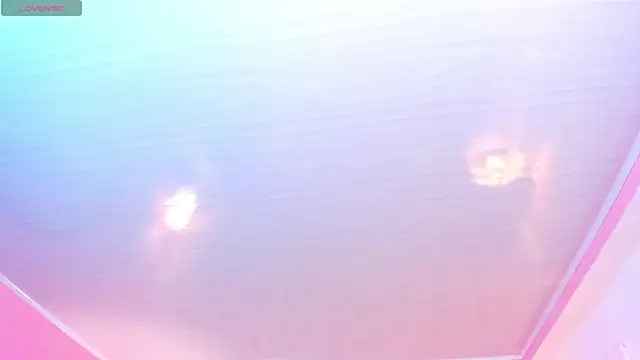 halleylorens online show from 30, 7, 2026
