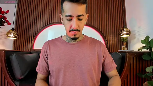Donovan Desmond online show from 5, 5, 2026