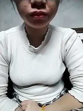 Mie rose online show from 10, 2, 2026