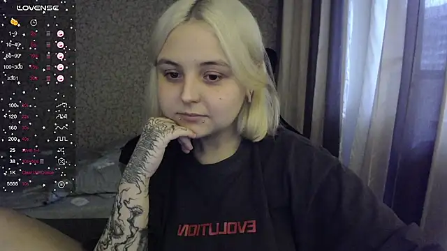 Snapshot of vendymories chatting on 15, 9, 2025 vendymories online show from 15, 9, 2025