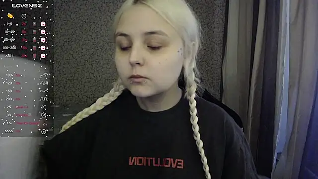 Snapshot of vendymories chatting on 26, 9, 2025 vendymories online show from 26, 9, 2025