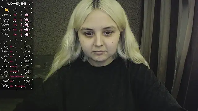 Snapshot of vendymories chatting on 2, 10, 2025 vendymories online show from 2, 10, 2025