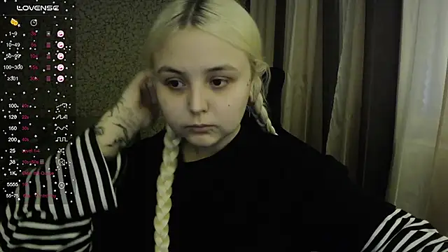 Snapshot of vendymories chatting on 5, 10, 2025 vendymories online show from 5, 10, 2025