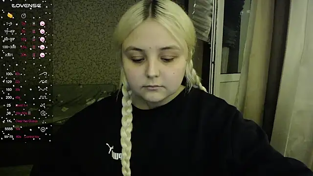 Snapshot of vendymories chatting on 12, 10, 2025 vendymories online show from 12, 10, 2025