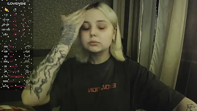 Snapshot of vendymories chatting on 9, 11, 2025 vendymories online show from 9, 11, 2025