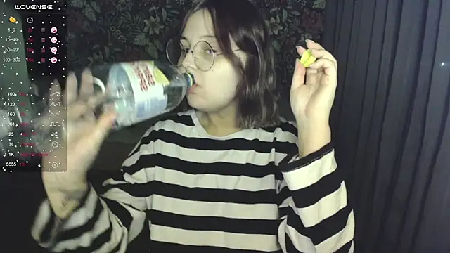 Snapshot of vendymories chatting on 25, 3, 2026 vendymories online show from 25, 3, 2026