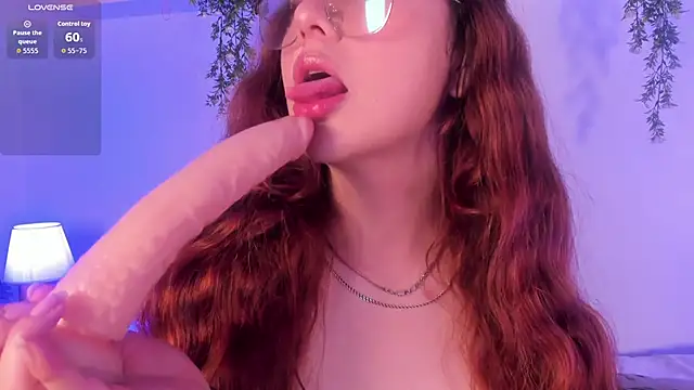 Nicolle Evanss  online show from 14, 11, 2025