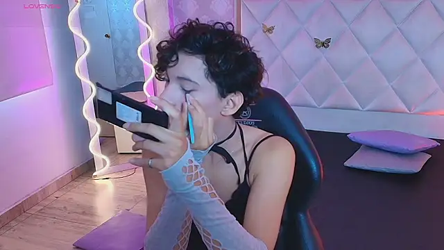 Chipi tay online show from 18, 3, 2026