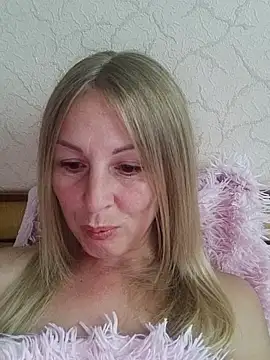 LunaSugarX online show from 4, 10, 2025