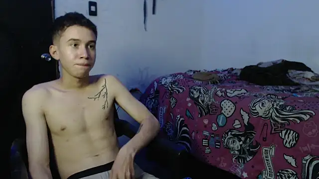 whiteboy69902 online show from 24, 10, 2025