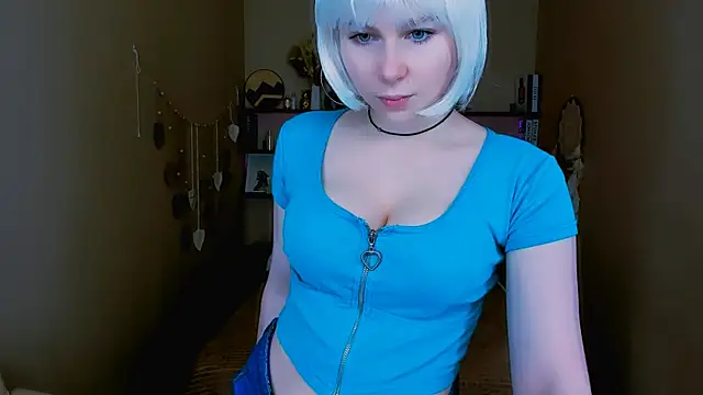 EvaCrosby online show from 17, 10, 2025