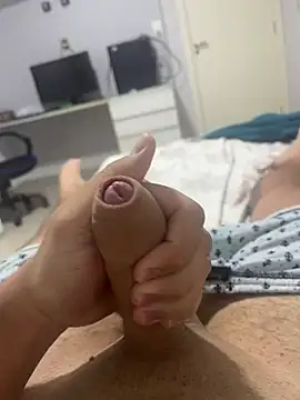 Novinho16cmz online show from 2, 2, 2026