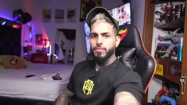 logan hugh8 online show from 19, 3, 2026