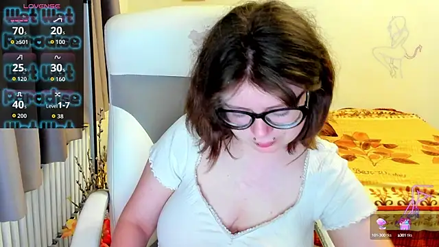Snapshot of MilisaSweet777 chatting on 8, 9, 2025 MilisaSweet777 online show from 8, 9, 2025