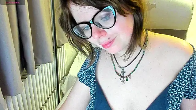 Snapshot of MilisaSweet777 chatting on 2, 10, 2025 MilisaSweet777 online show from 2, 10, 2025