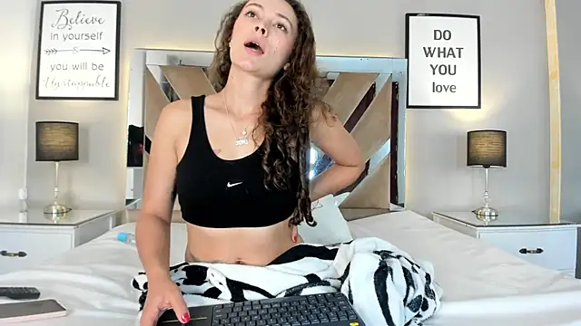 Snapshot of cellestehot chatting on 11, 1, 2026 cellestehot online show from 11, 1, 2026