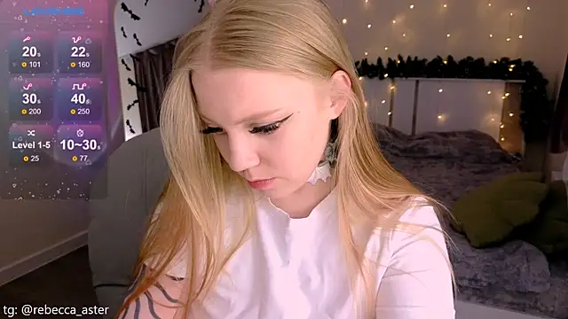 Snapshot of RebeccaAster chatting on 20, 12, 2025 RebeccaAster online show from 20, 12, 2025