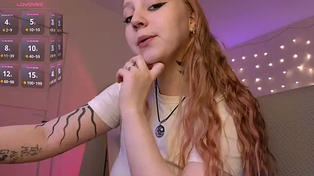 Snapshot of RebeccaAster chatting on 2, 6, 2026 RebeccaAster online show from 2, 6, 2026