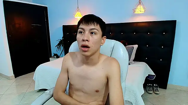 Abraham horny18 online show from 23, 9, 2025