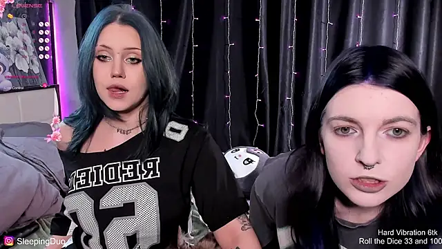 Threesomebabes online show from 19, 12, 2025