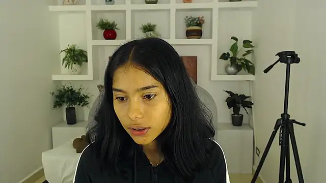 Milaa Star  online show from 7, 2, 2026