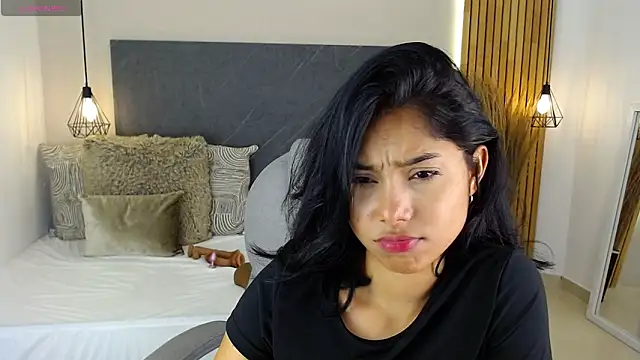 Snapshot of Milaa_Star_ chatting on 28, 4, 2026 Milaa Star online show from 28, 4, 2026