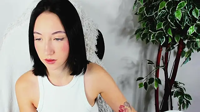 EileenMoores online show from 10, 9, 2025