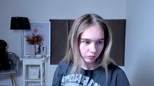 Snapshot of Vel1ka chatting on 24, 11, 2025 Vel1ka online show from 24, 11, 2025