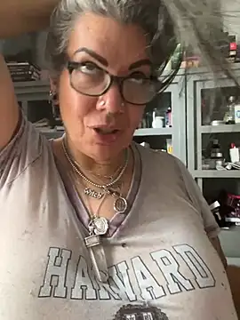 dieseldame1313 online show from 8, 7, 2026